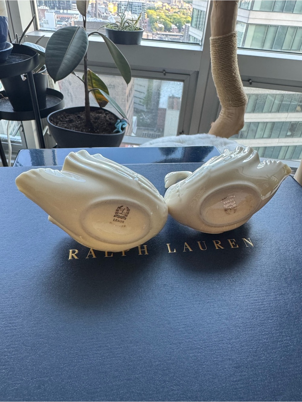Lenox Swans - Picture 4 of 5